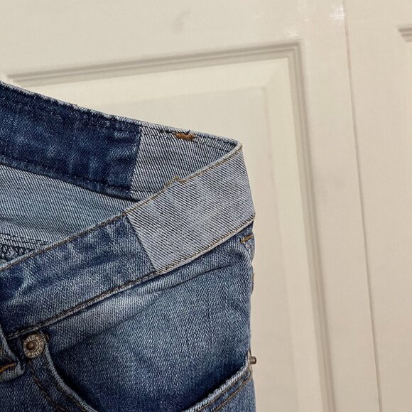 Emory Park Women's Floral Embroidered Distressed High Rise Straight Jeans Small - Picture 7 of 12